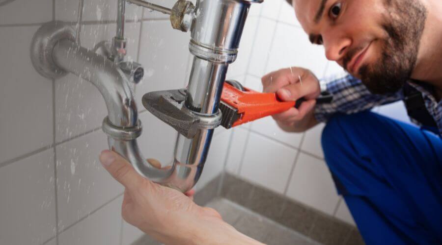 Professional same day plumber services in Fluvanna, TX